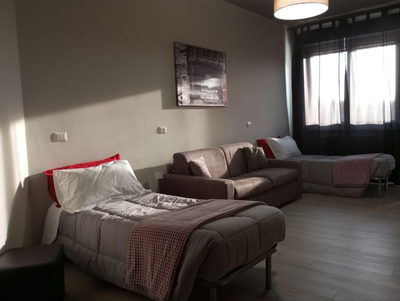 Sleep & Fly Bgy Airport-Station-Center Appartement Bergamo Buitenkant foto